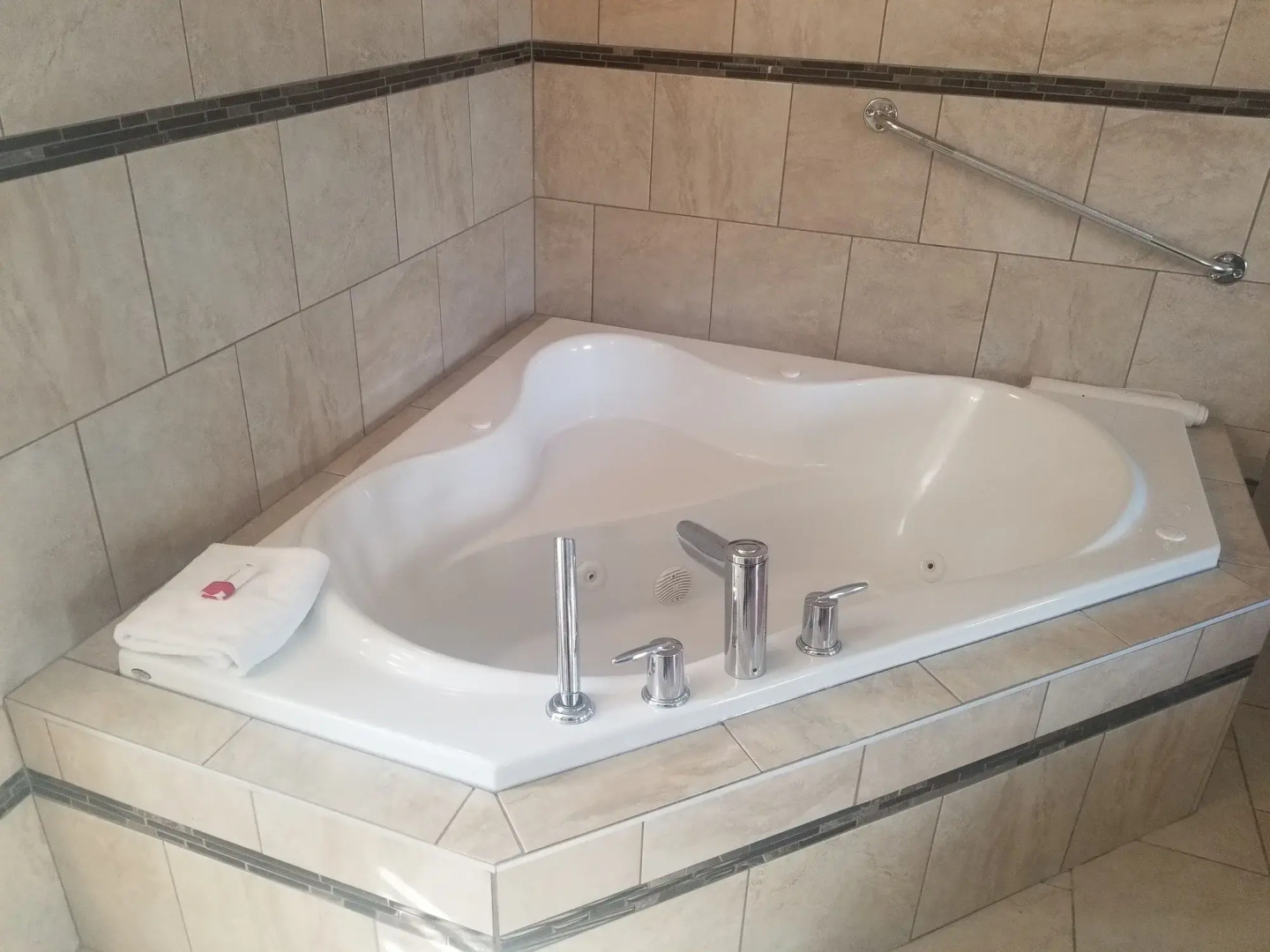 Super 8 by Wyndham Smoky Lake