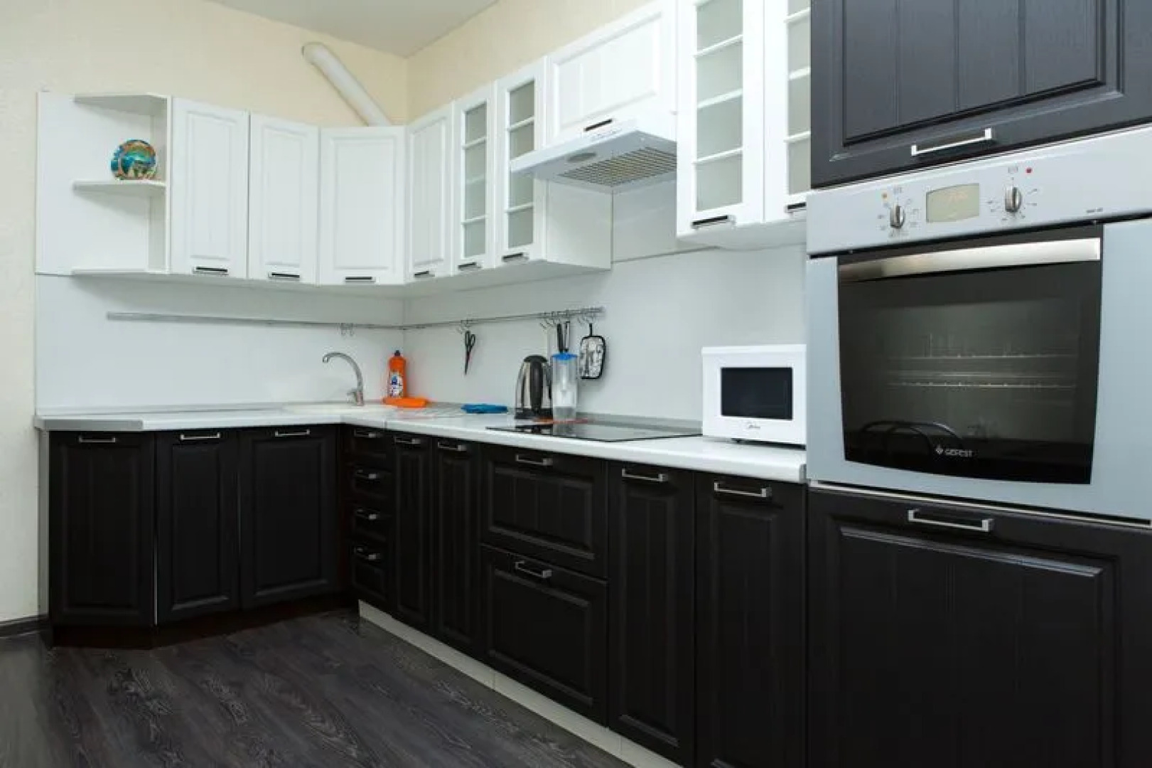 Апартаменты Уют Хоум на ул. Ялагина, д. 15