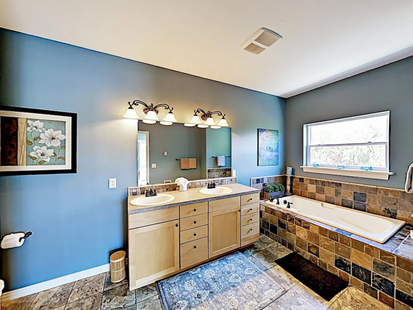 30015 Cloverdale - 4 Br Home