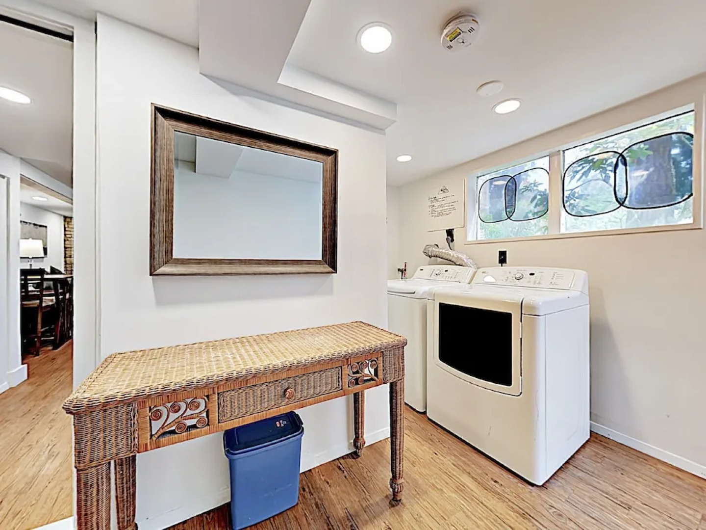 Shoreline Apartment on the Bus Line by RedAwning