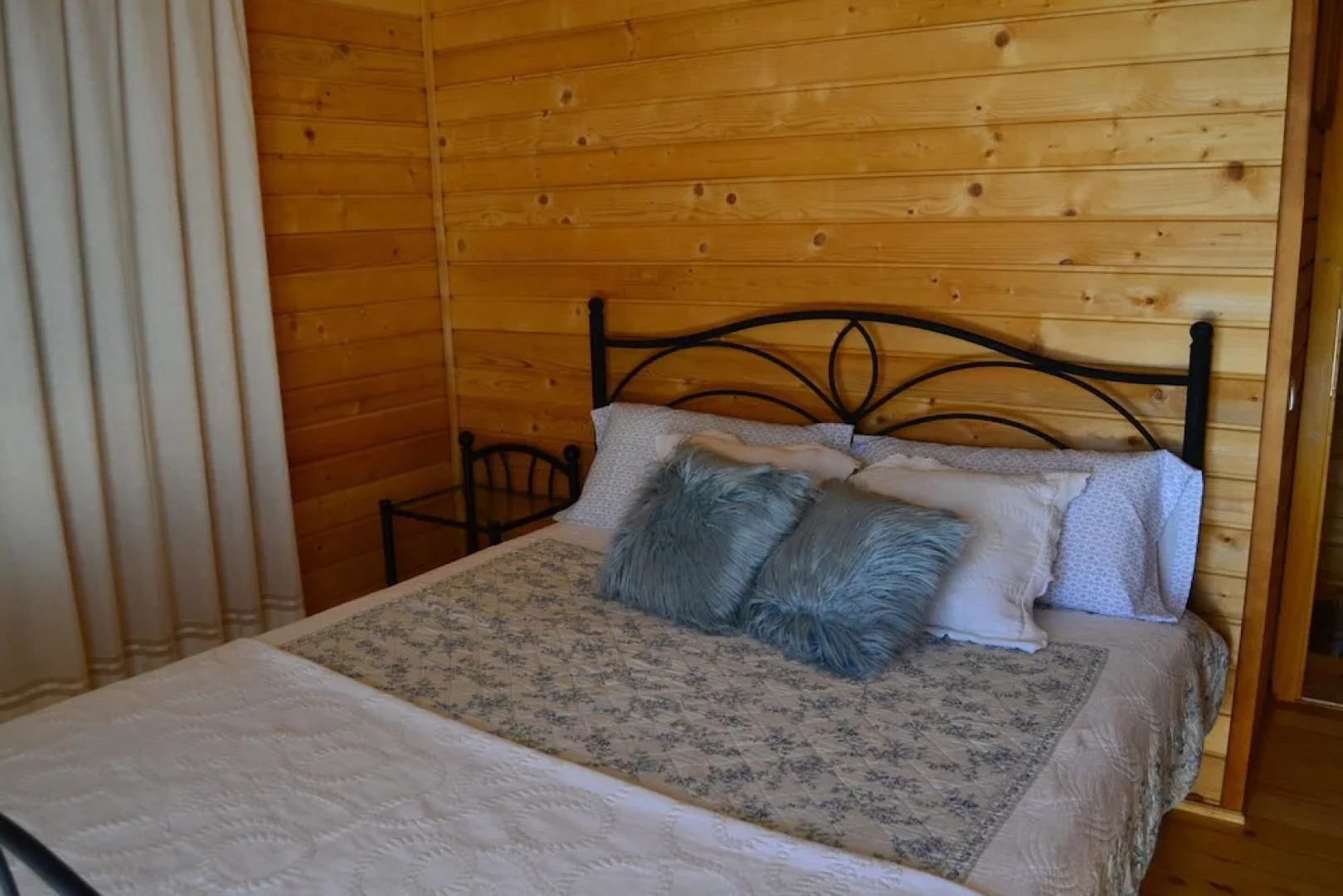 House With 2 Bedrooms in Celorico de Basto, With Wonderful Mountain Vi