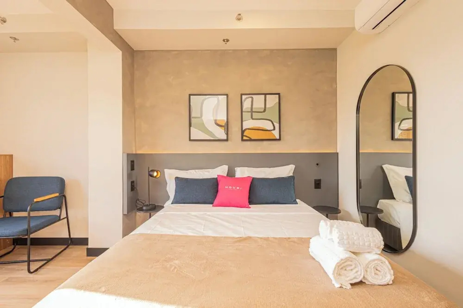 Sky Design Alphaville Housi by Anora