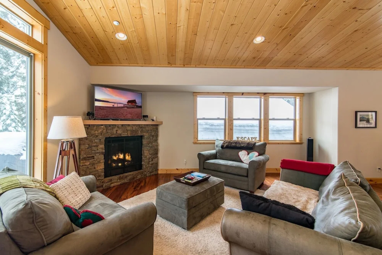 West Shore 7181 Home - 3 Br home by RedAwning