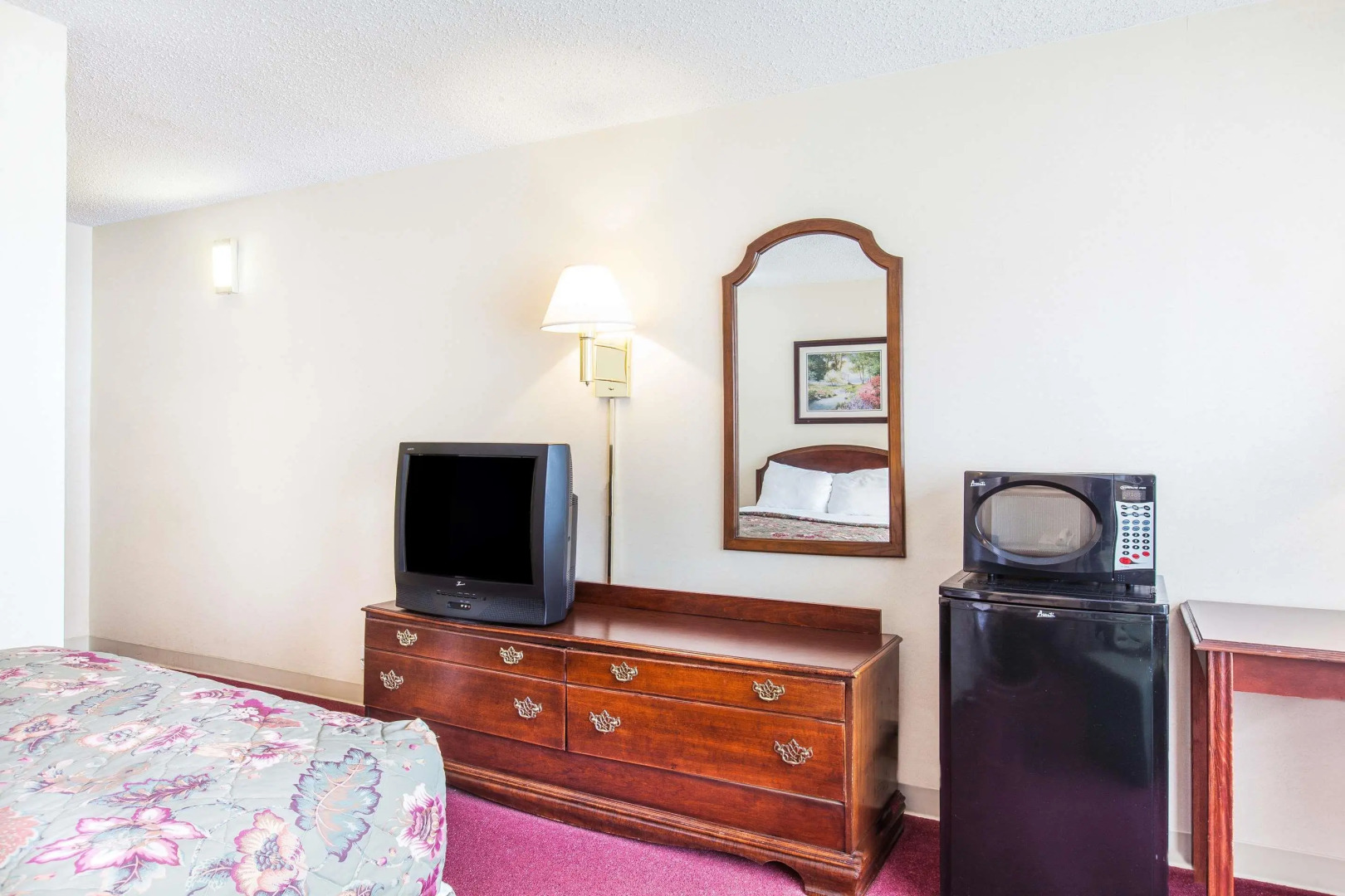 Days Inn Conference Center - Bridgewater