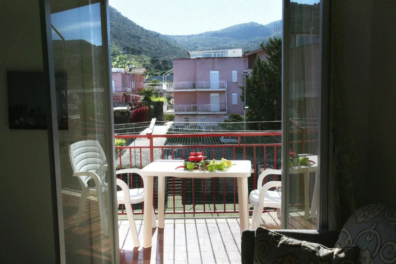 Home Beach Finale Pollina