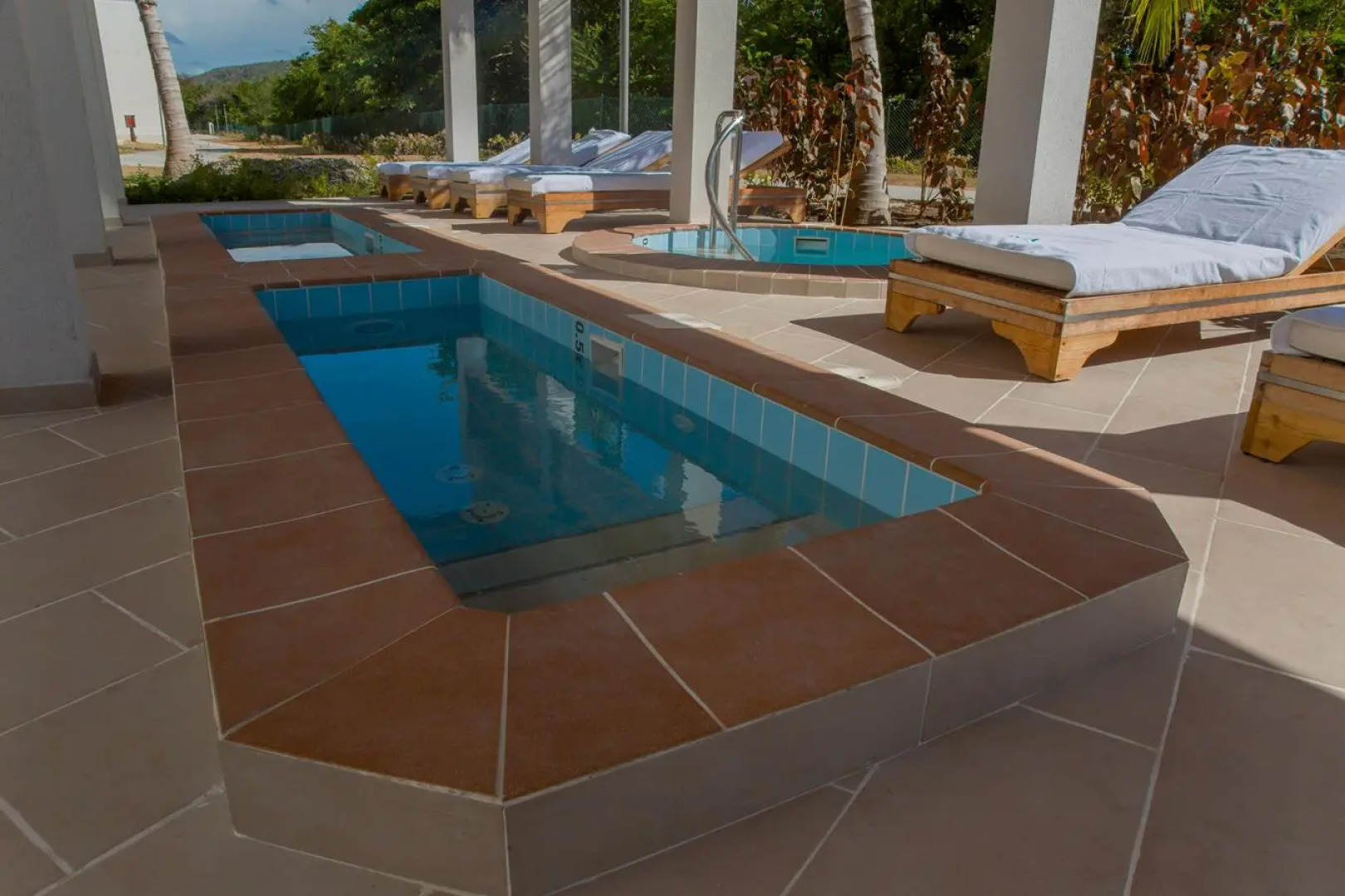 Gran Muthu Almirante Beach