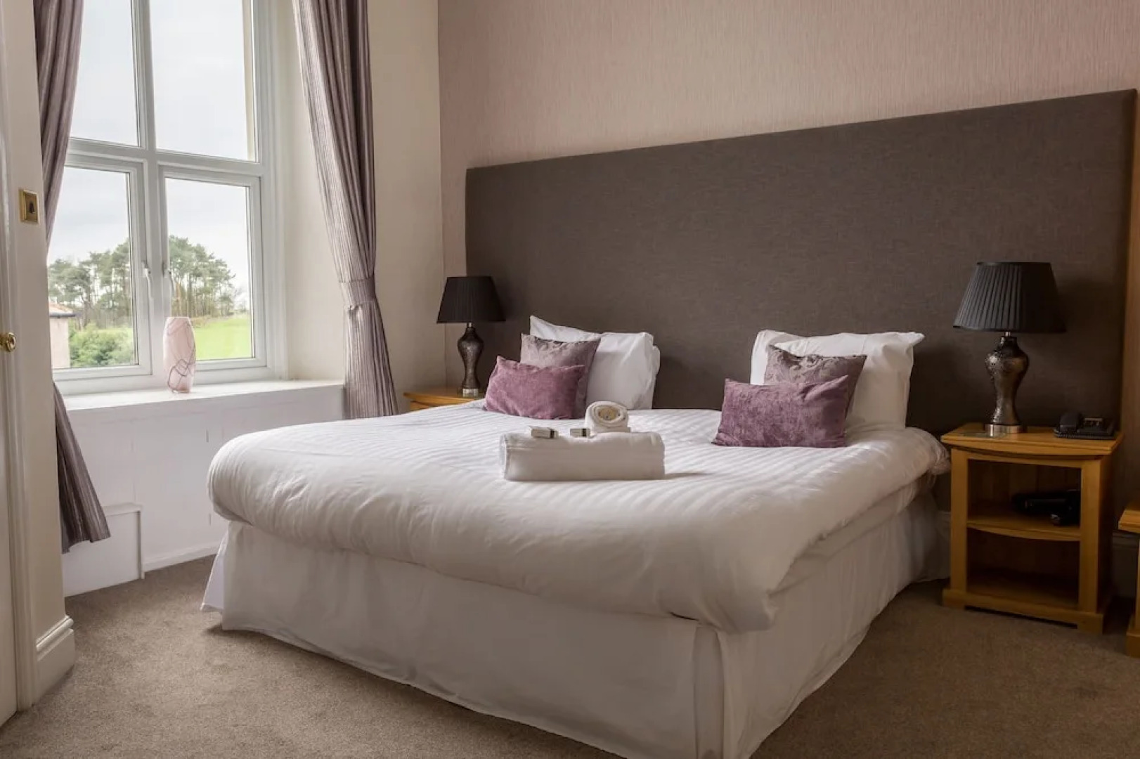 Westlakes Hotel and Restaurant