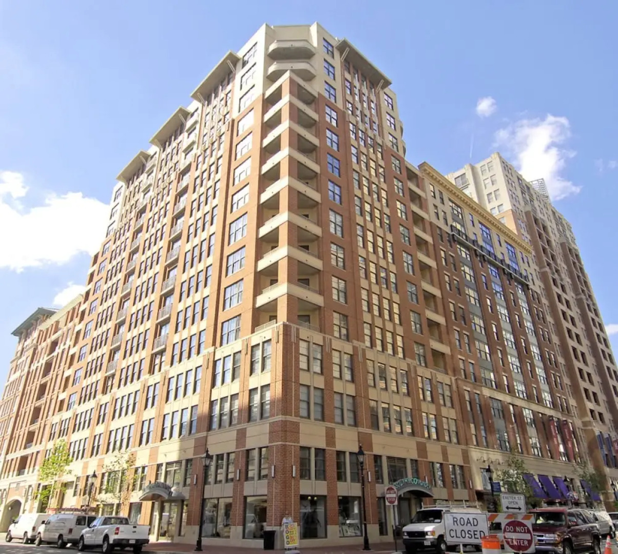 Global Luxury Suites at Harbor East