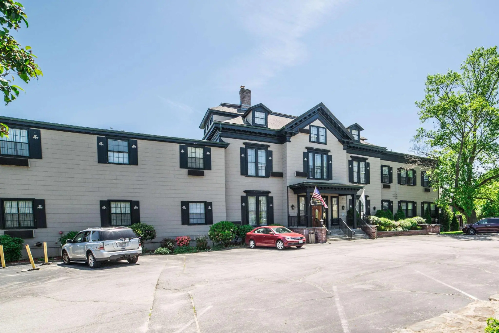 The Carriage House Inn Newport