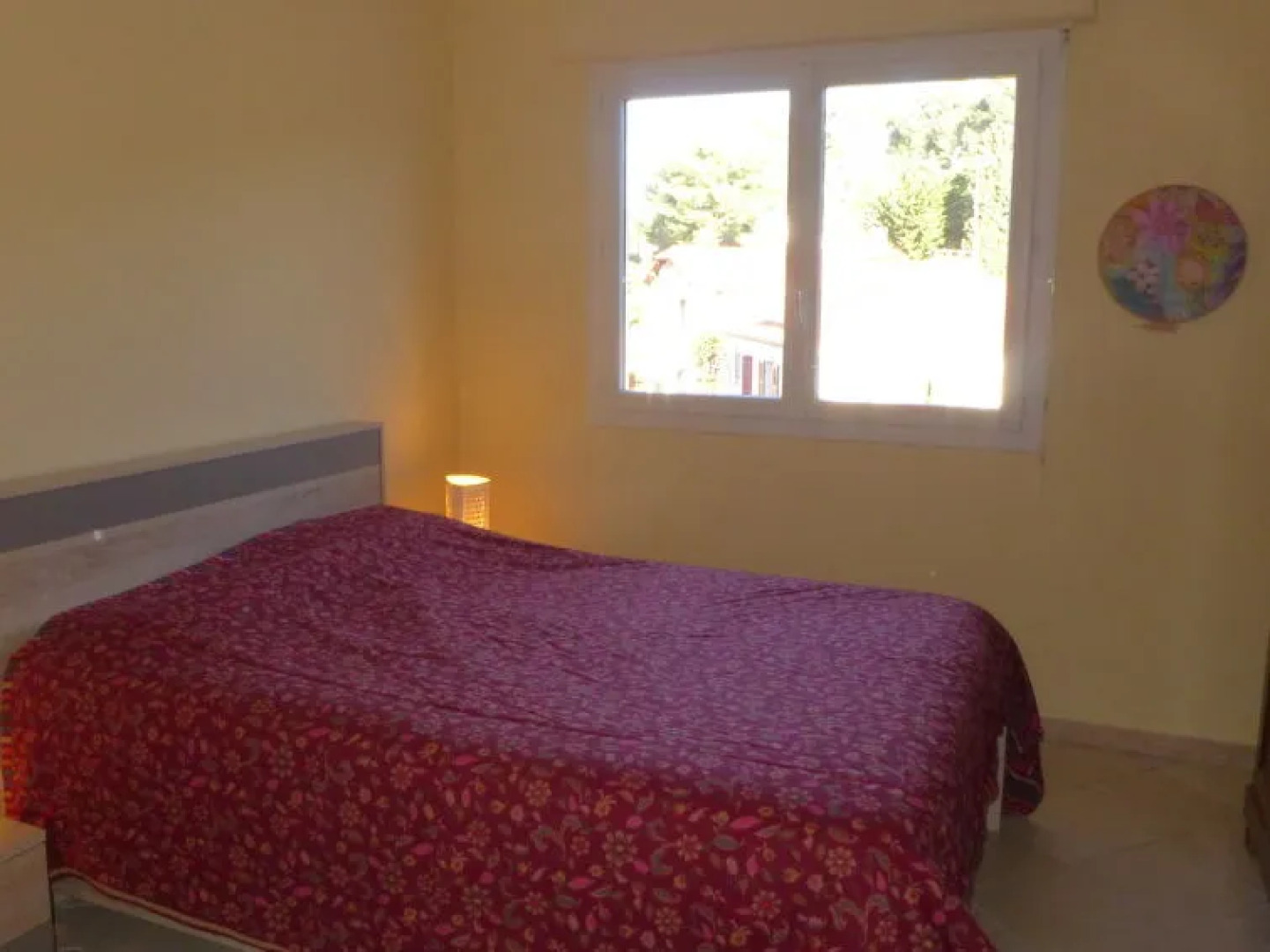 une petite maison entre vignes et mer