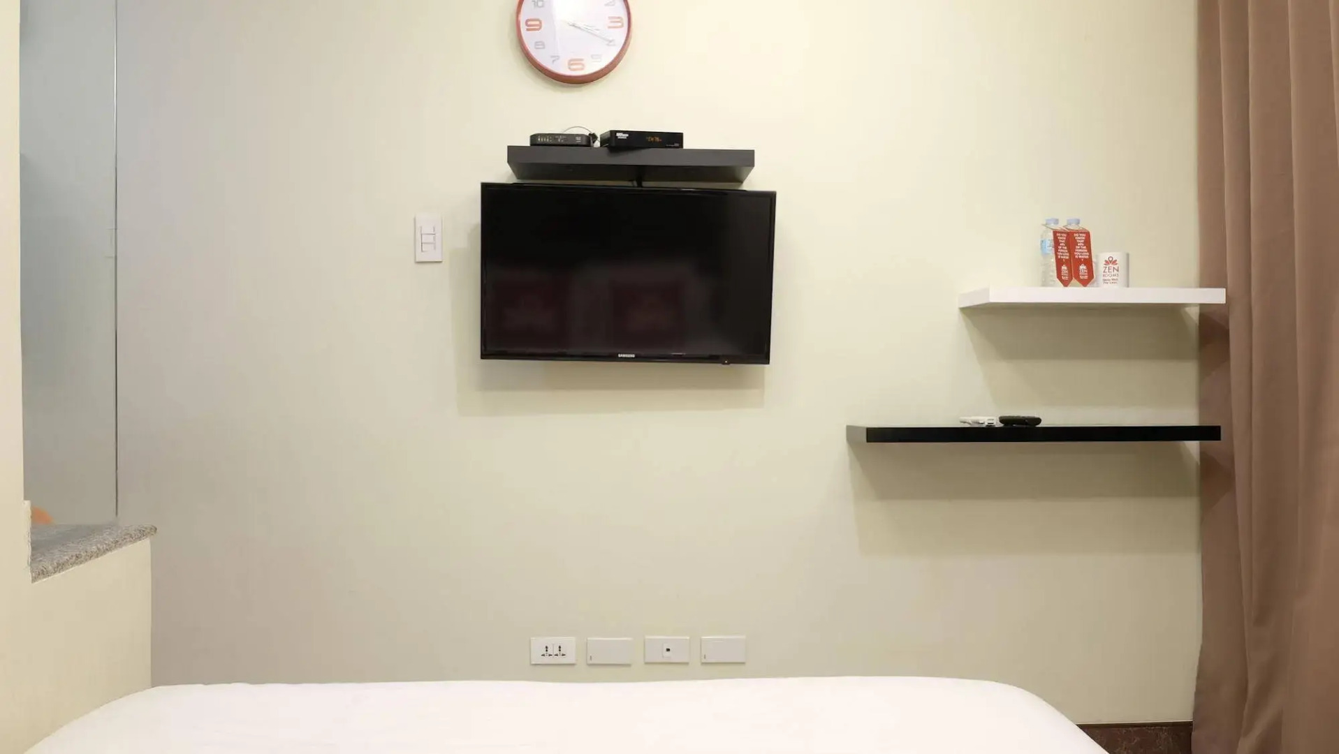 ZEN Rooms Malate Robinsons