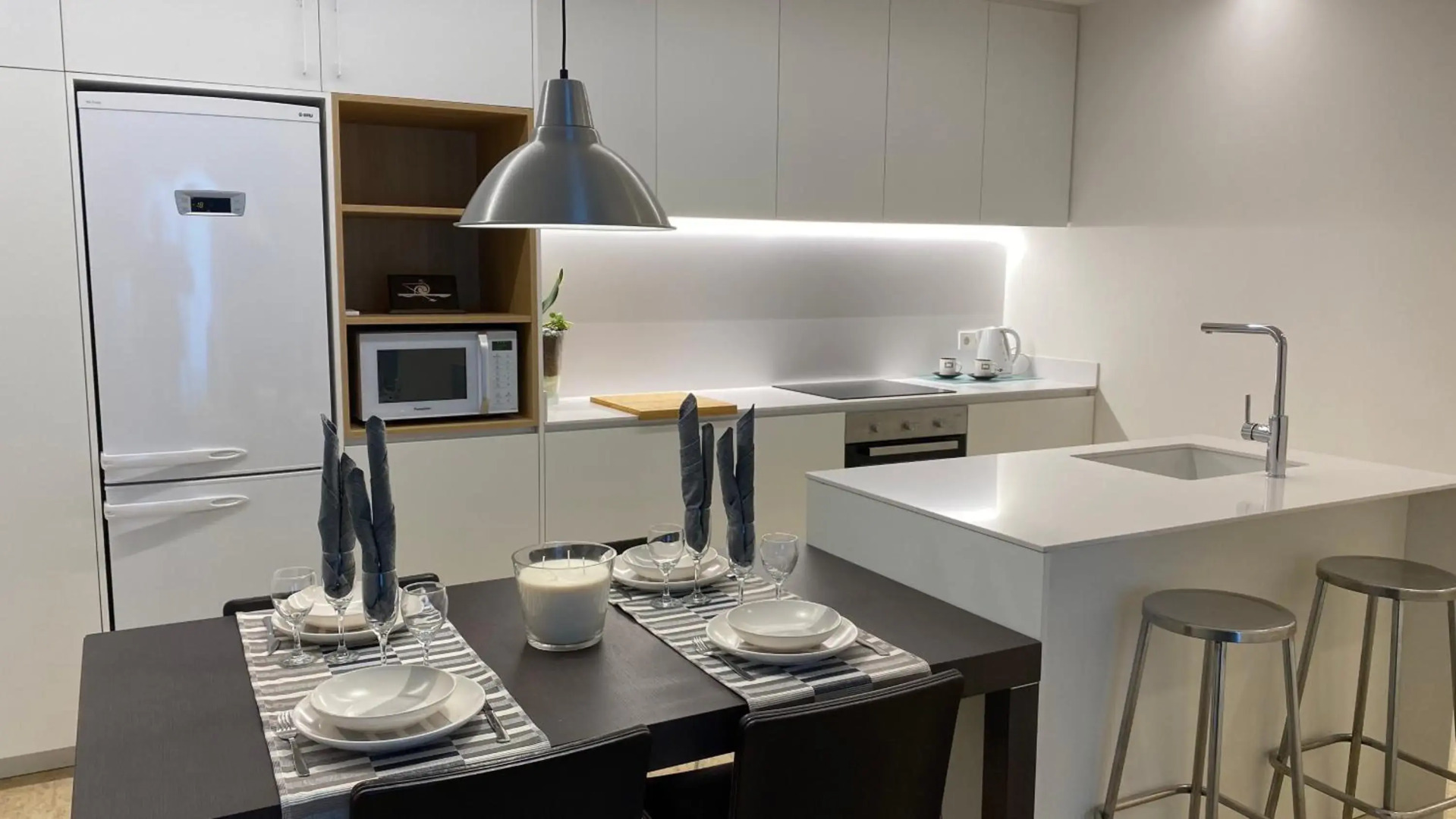 JASALPI único apartamento delante del Lago de Banyoles