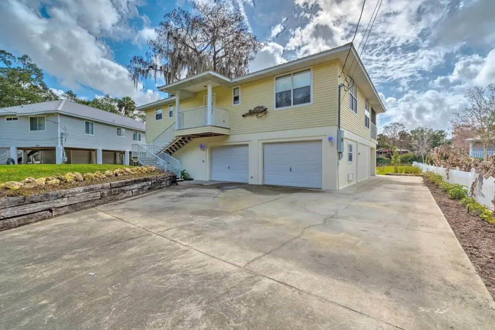 Withlacoochee River House w/ Dock + Kayaks!