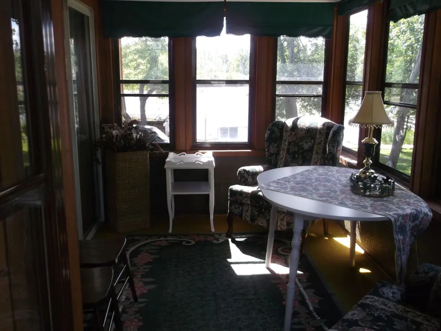 Chalkleys Sandy Bay Cottage Resort