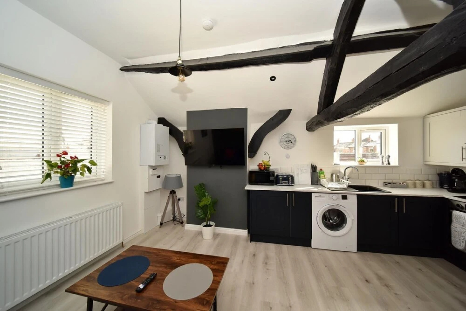 Silk Suite - Chester Road Apartments by Premier Serviced Accommodation