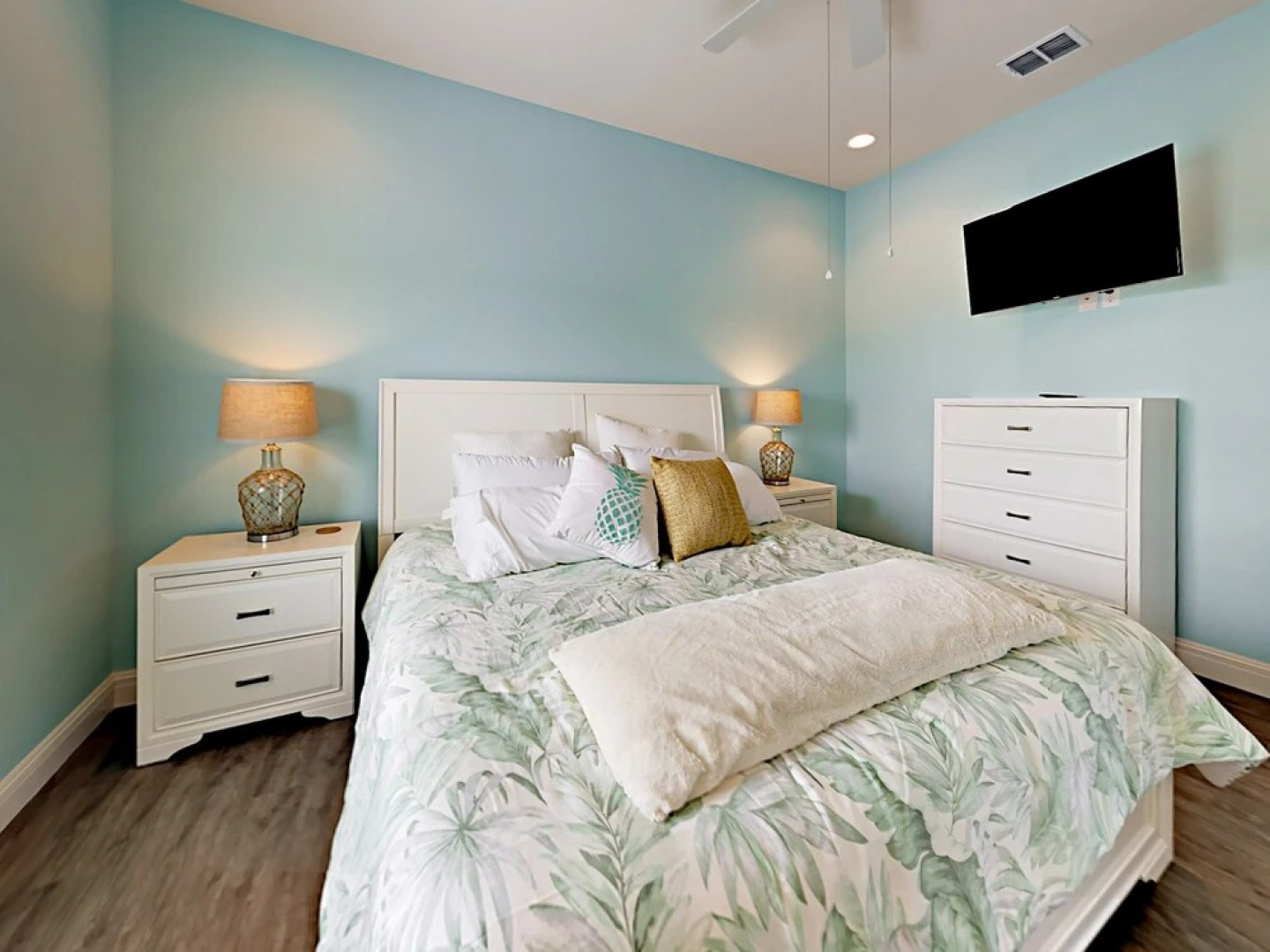 121 Barnacle Home 3 Bedrooms 2 Bathrooms Home