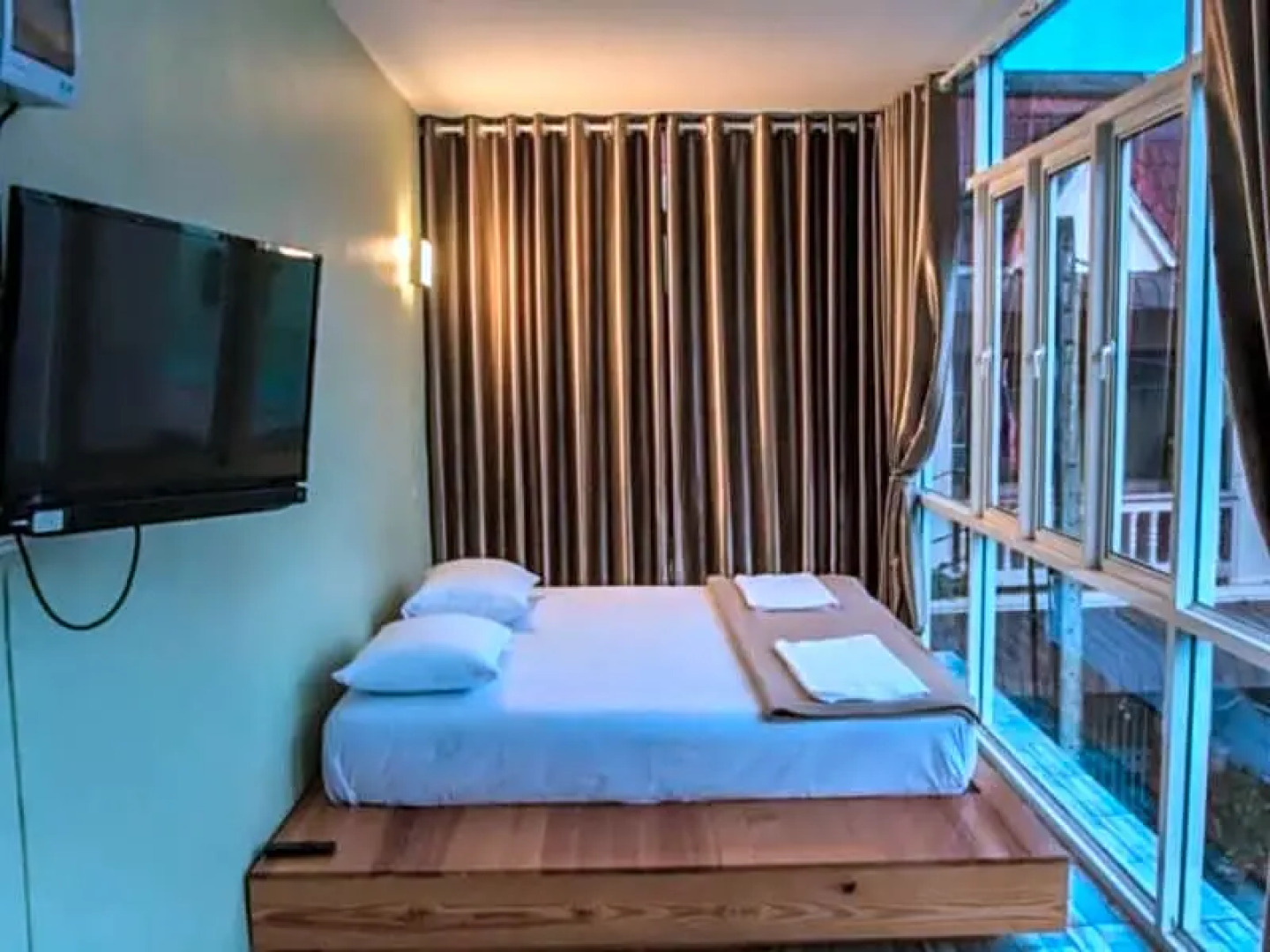 Station 14 Apartment