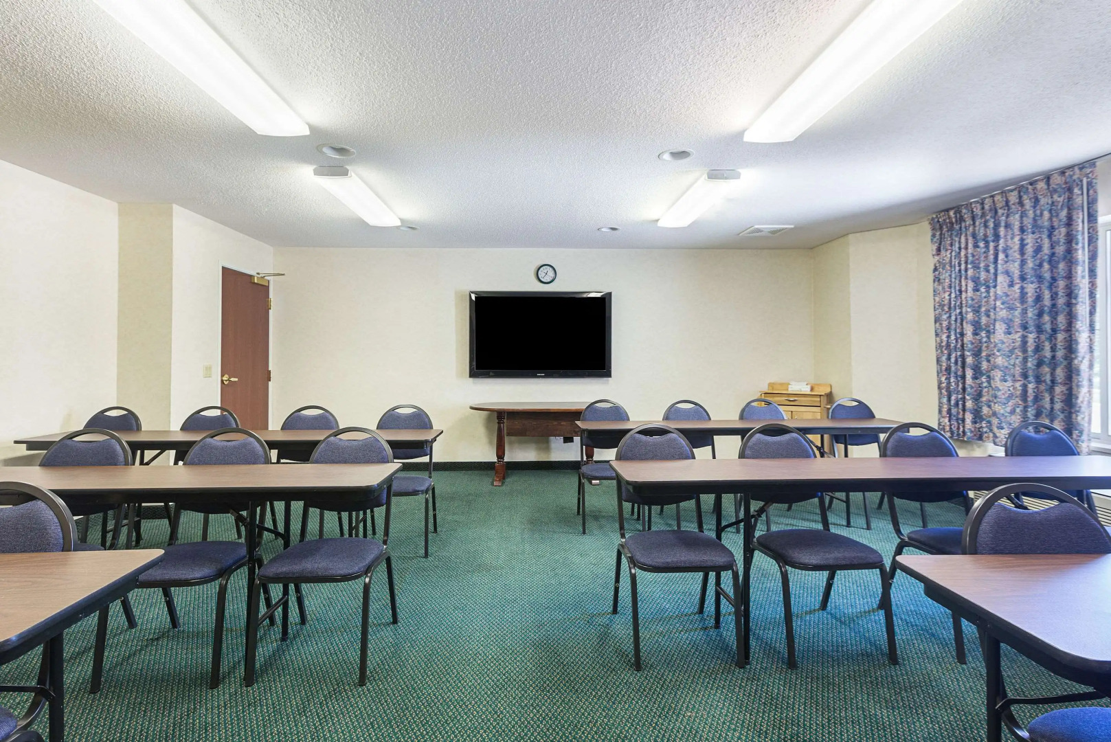 Sleep Inn & Suites Bay View Acme - Travers City