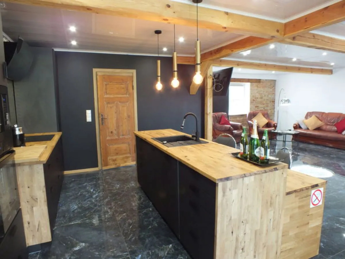 Country House Premium