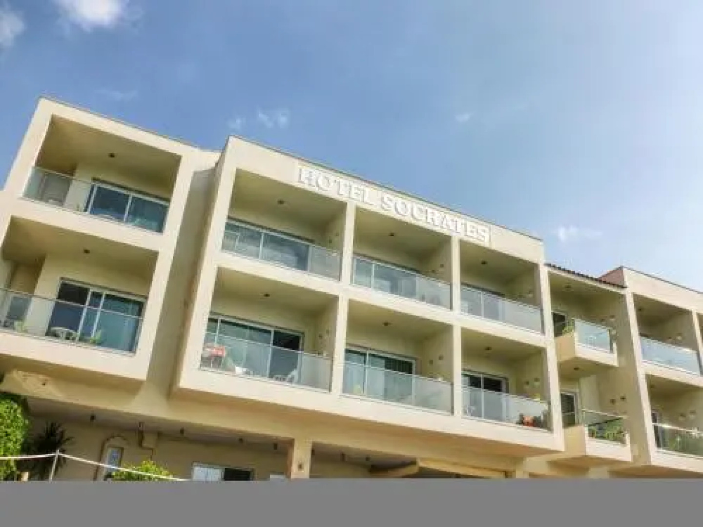 Socrates Plaza Hotel