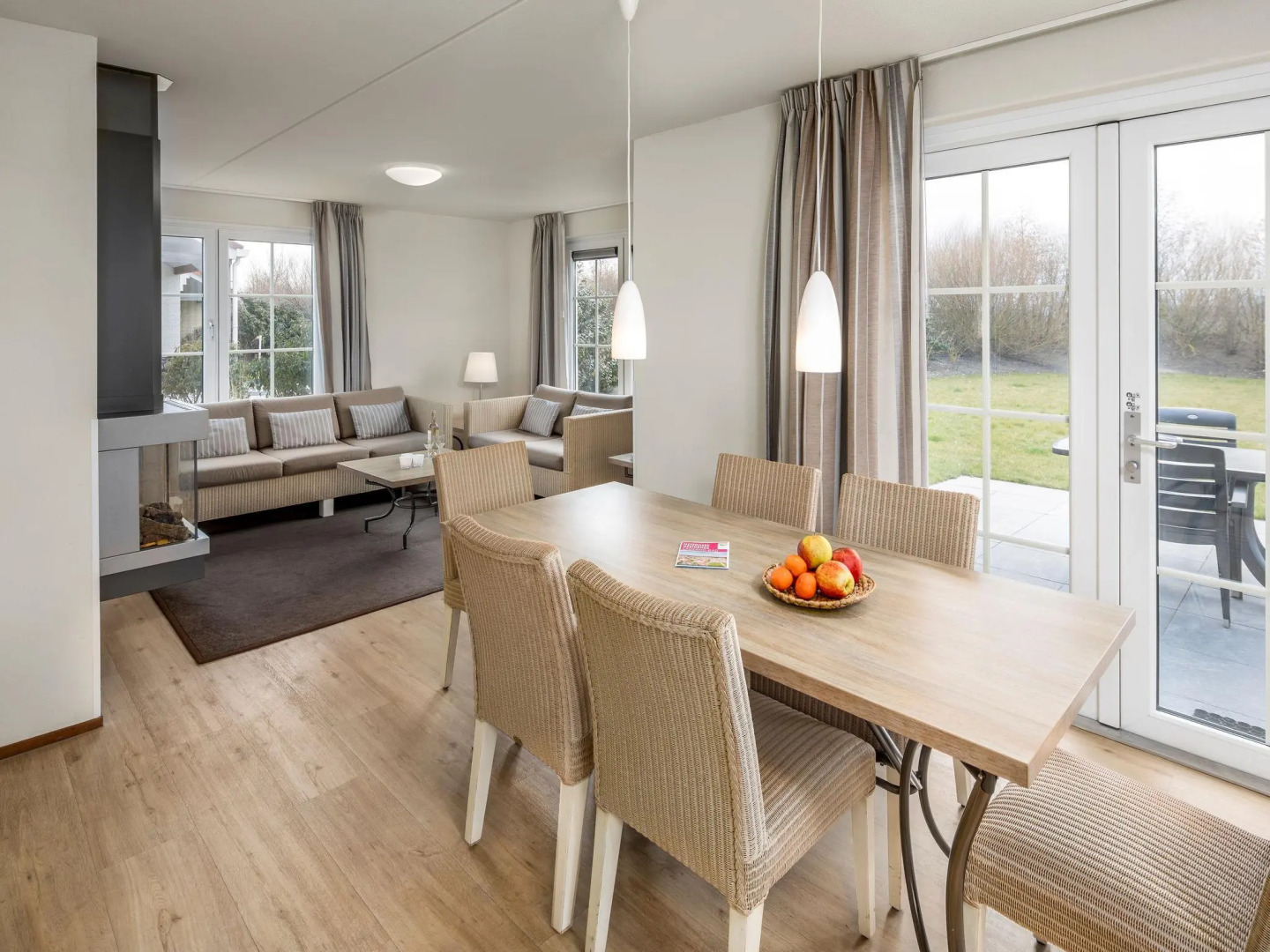 Detached villa with two bathrooms, 400 m. from the beach