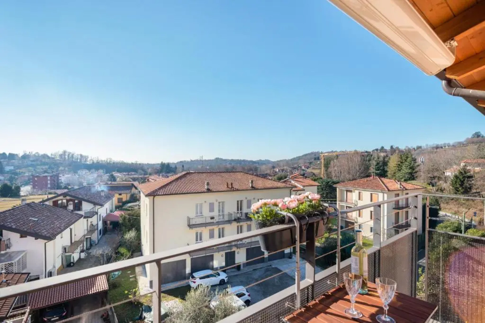 Bright Apartment Como Cavallasca