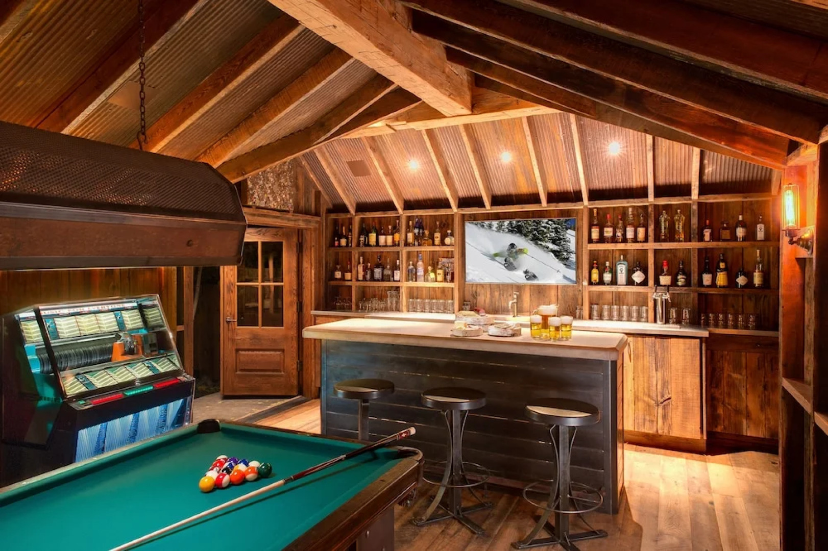 Eleven Scarp Ridge Lodge