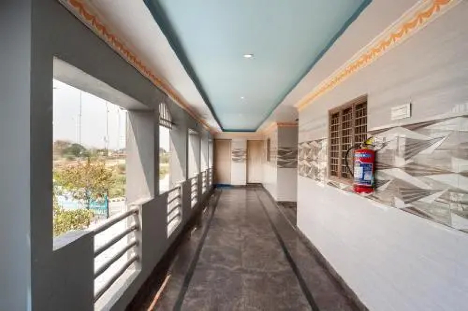 Oyo 27967 Hotel Kr Bhavan