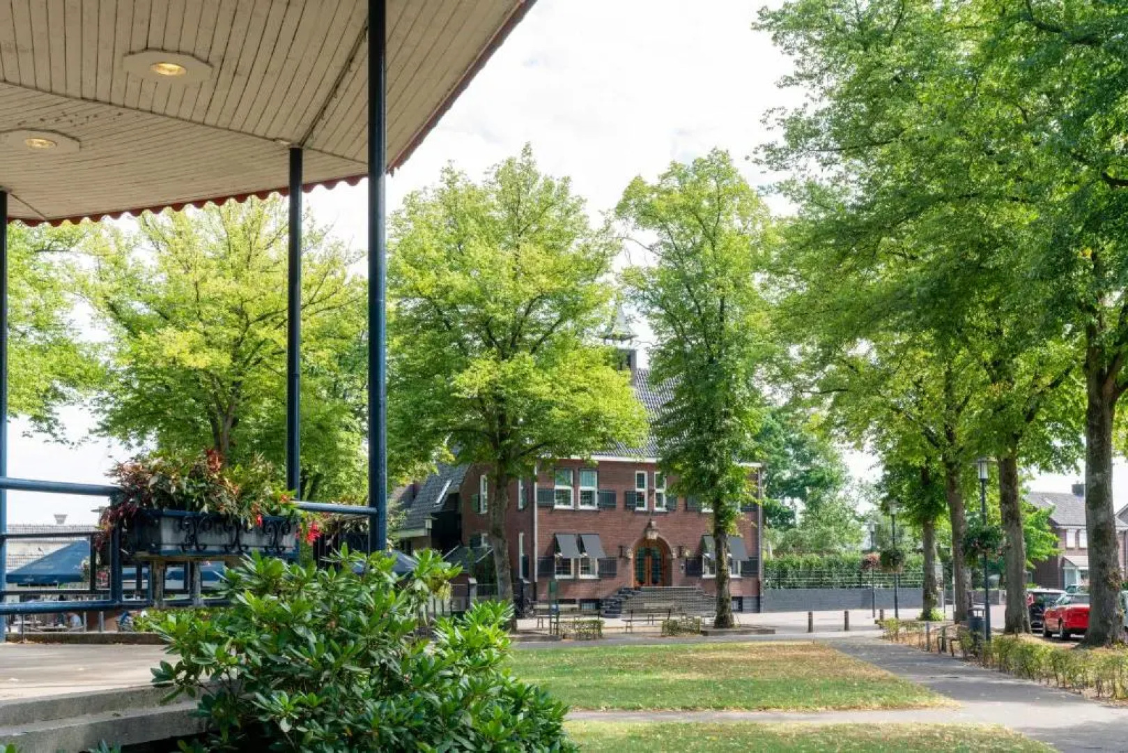 B&W Holiday Apartments