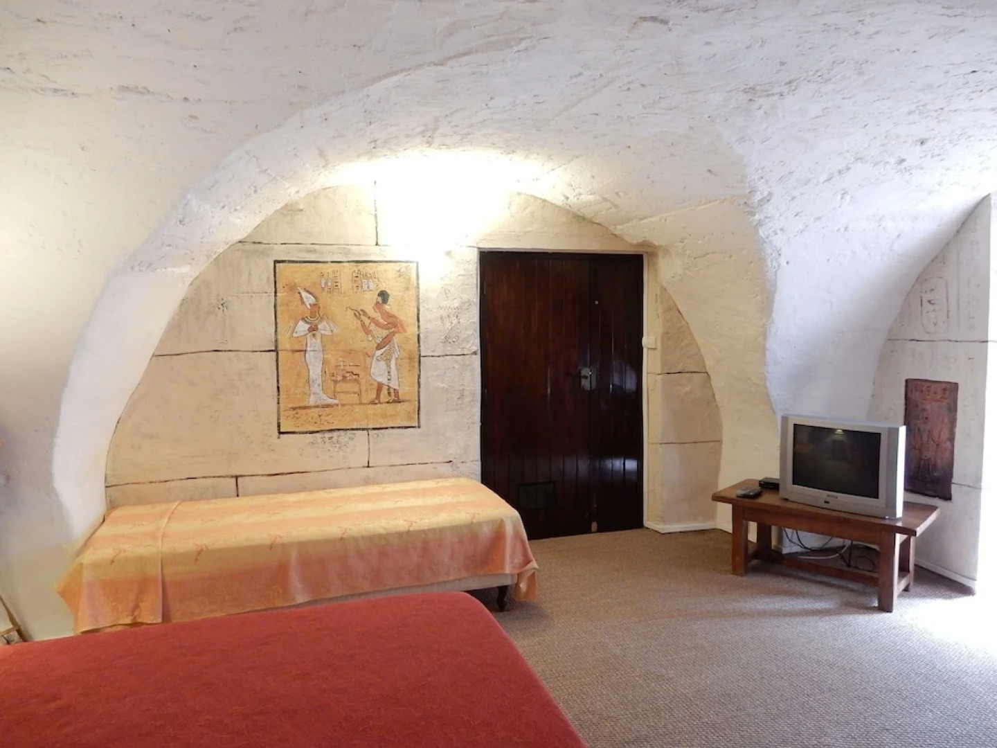 Nice Apartment in a Unique Location Near the Village of La Garde-adhémar