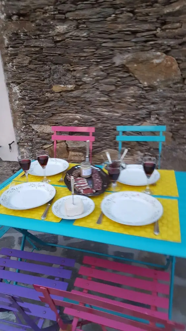 English Club in Corsica B&B in Porri