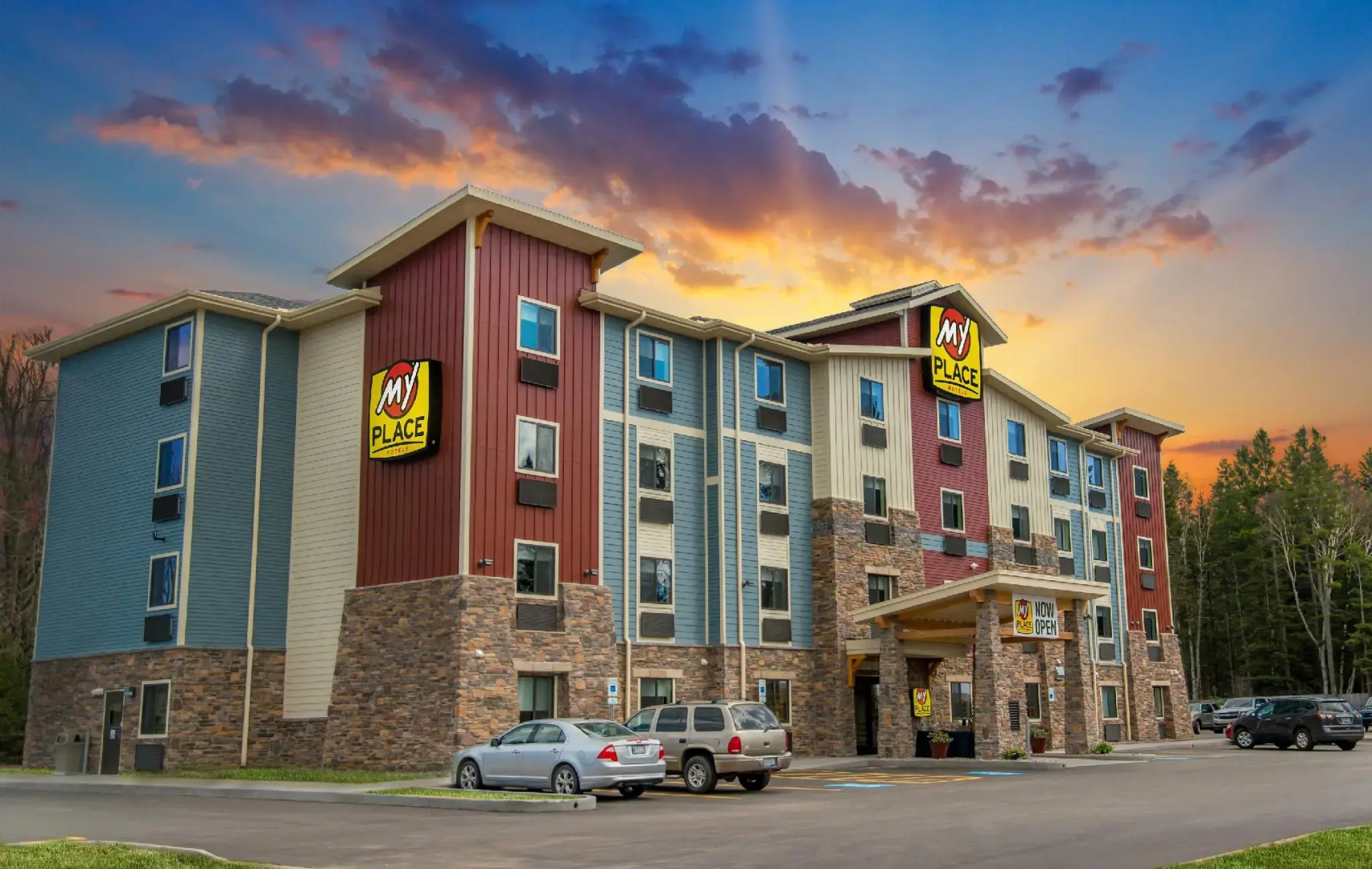 My Place Hotel - Marquette, MI