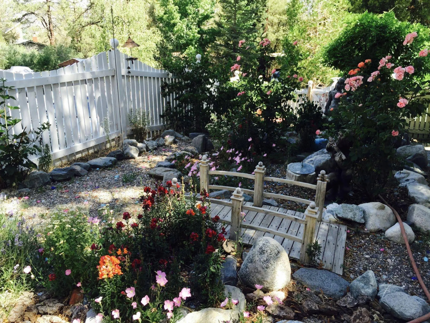 Rhinestone Rose Inn & Wellness Center