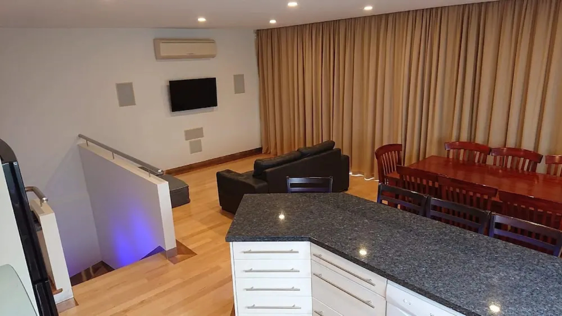 Paradise Escapes - 001