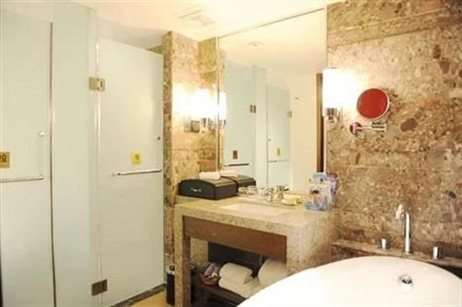 Lijiang Best Li Hotel