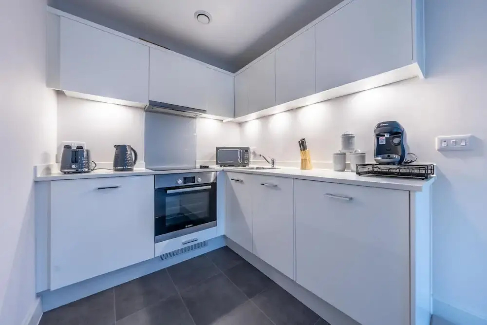 Windsor Luxury Studio Apartment