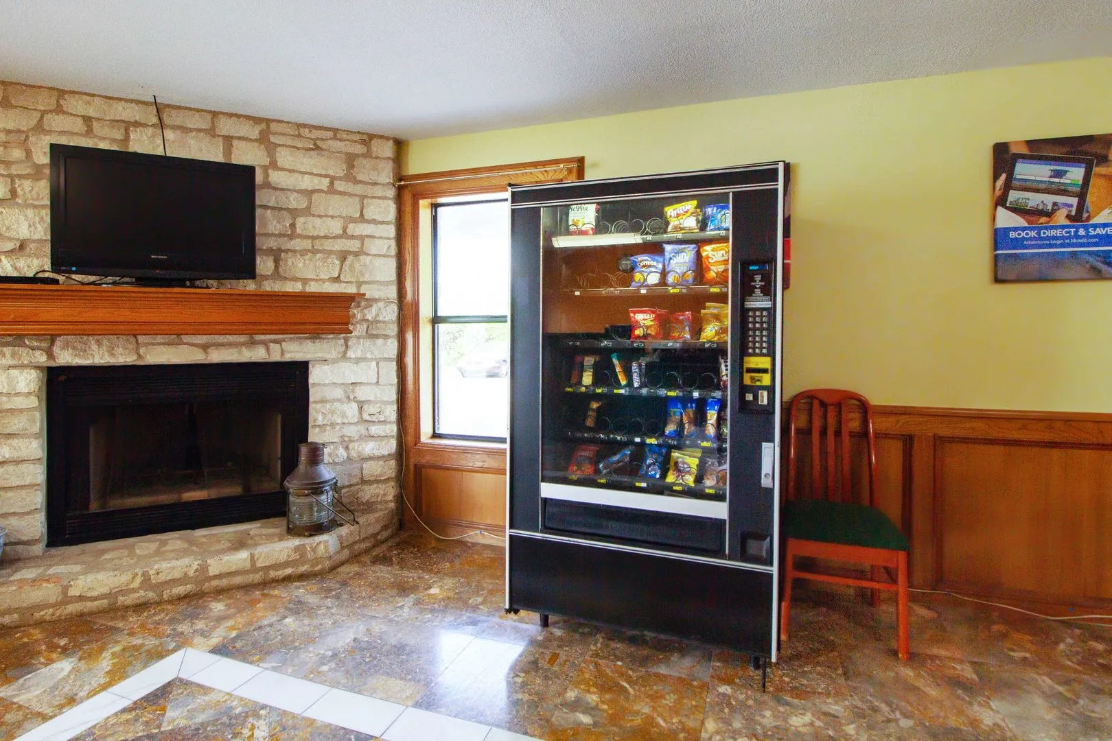 Scottish Inn & Suites