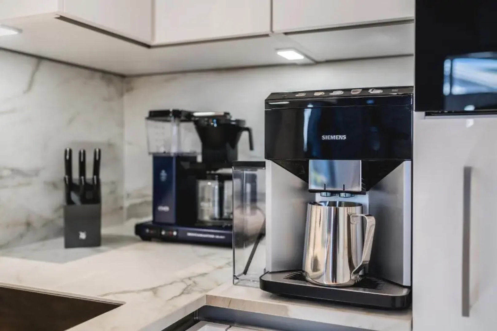 Goldmädchen 93 - Beach House