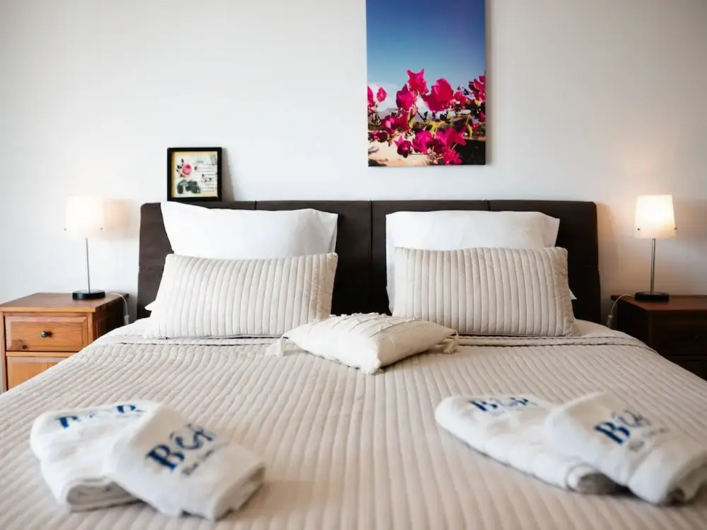 Sunny and Family Friendly Apartment Directly at the Pool