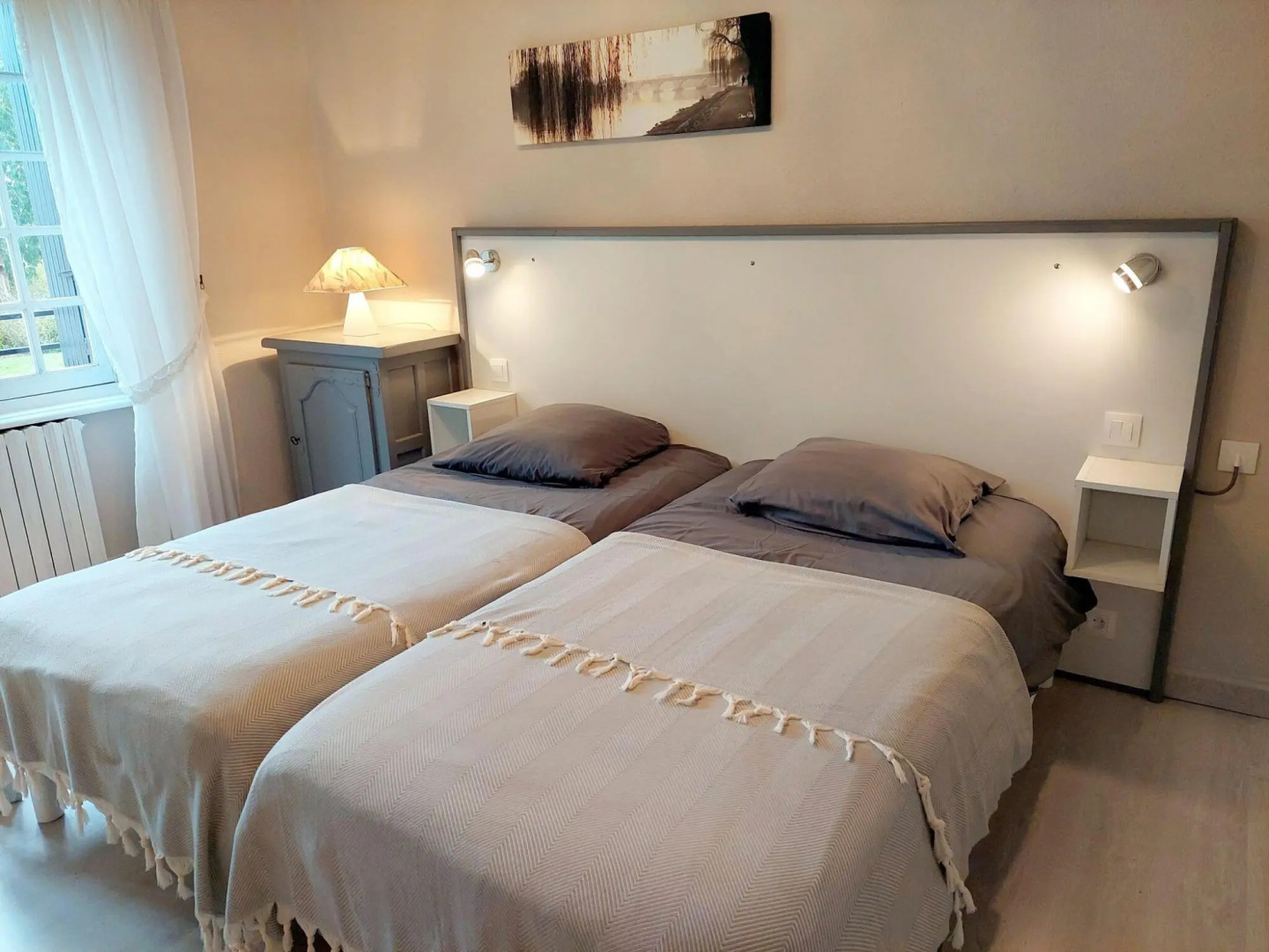 Jacuzzi, billiards and fireplace, semi-detached house, Sibiril