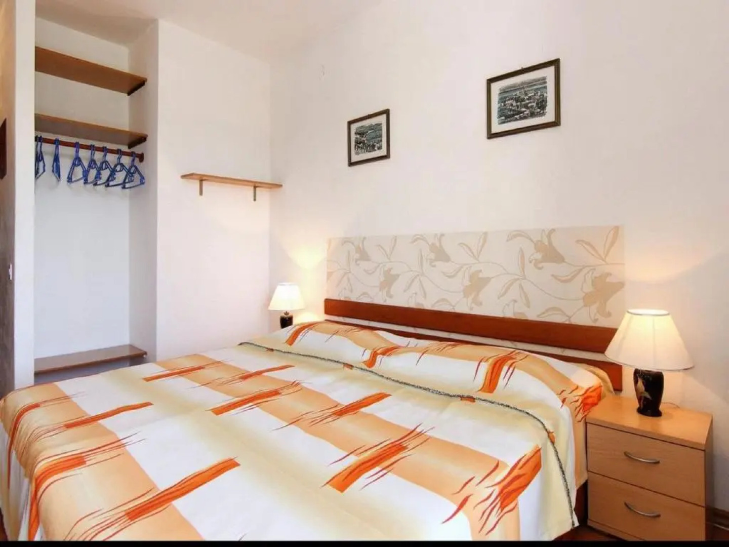 Studio Apartment Nik-50m from beach