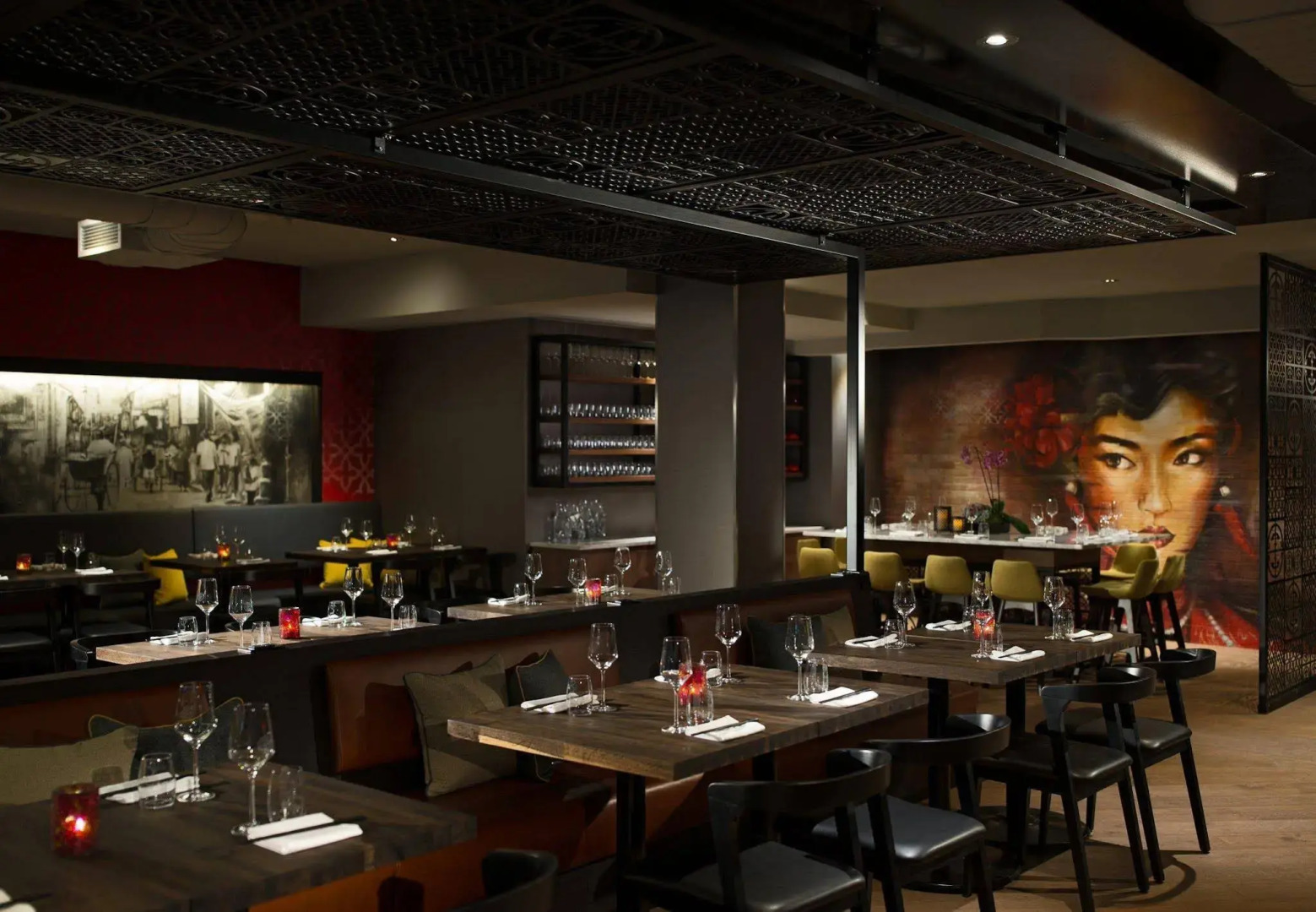 Renaissance Montreal Downtown Hotel