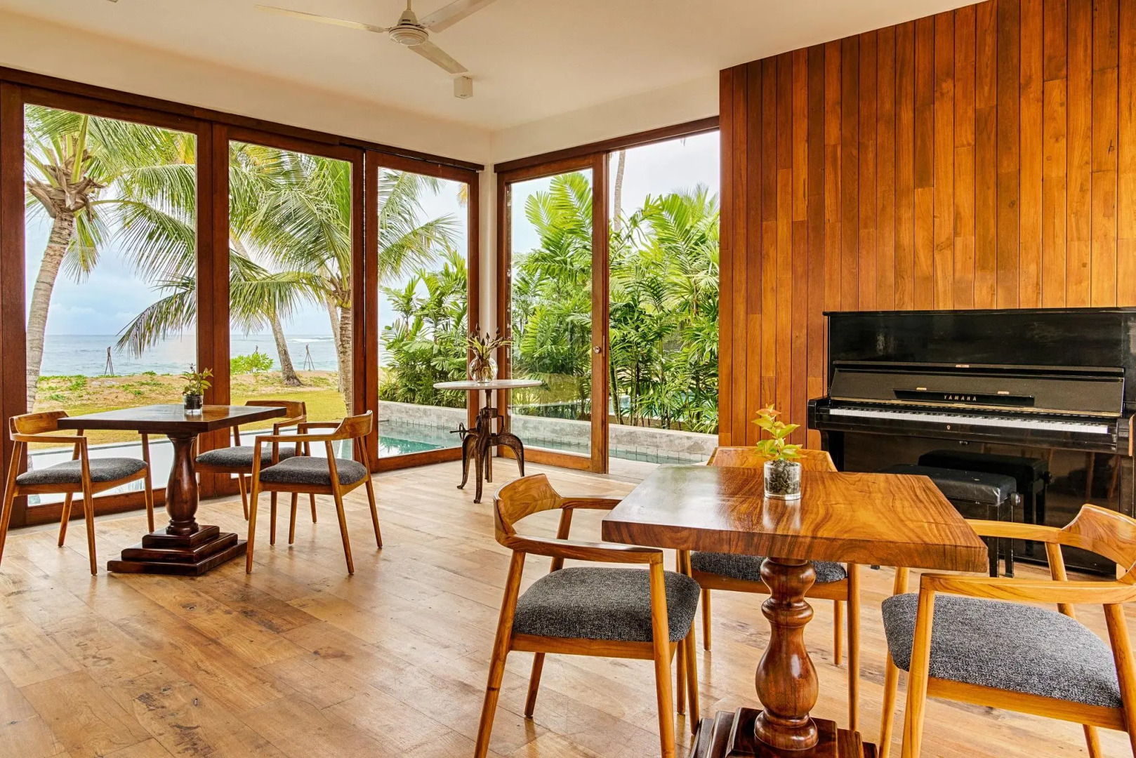 Ubuntu Beach Villas By Reveal