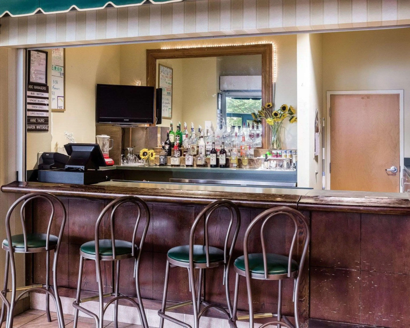 Quality Suites Lake Wright - Norfolk Airport