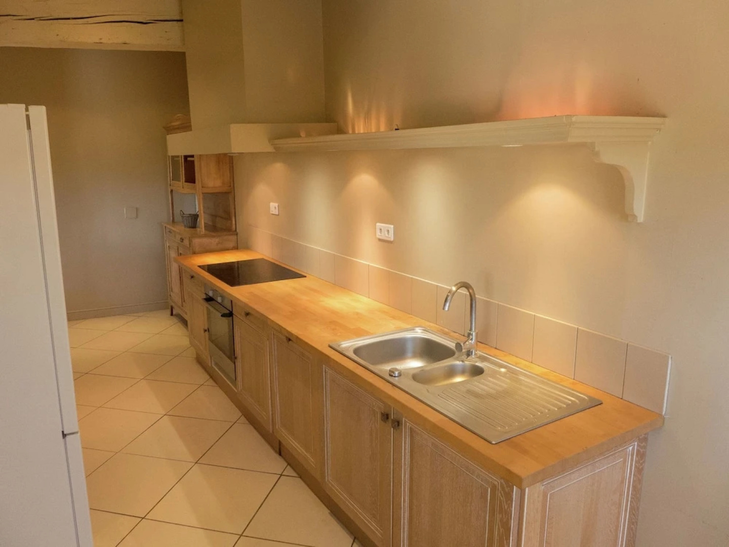 Stunning Holiday Home With Swimming Pool in Loupia