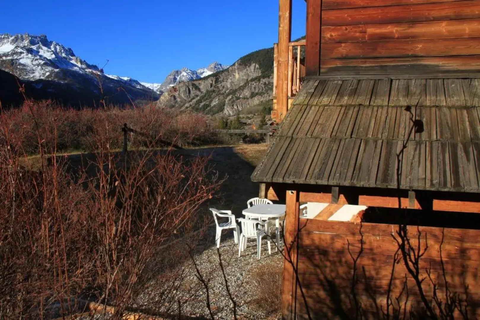 Le Miou: hameau des Chazals Nevache Hautes Alpes