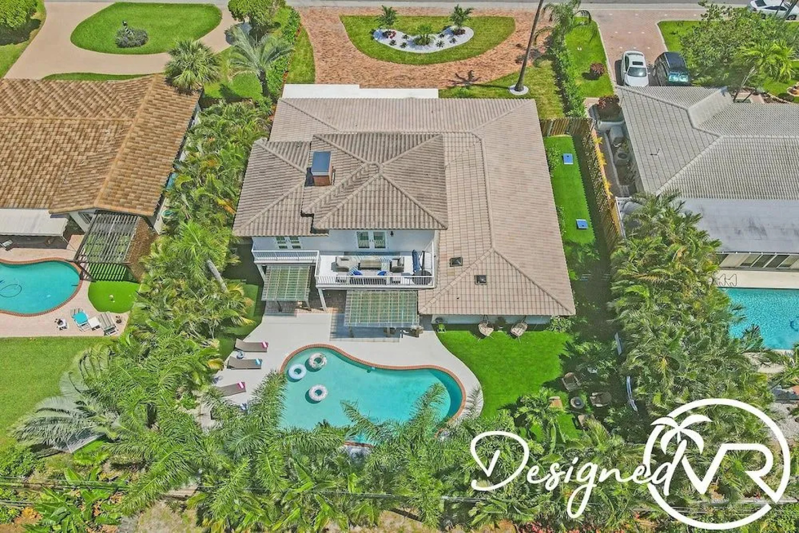 Modern Chic 7-BR with Pool & Gameroom