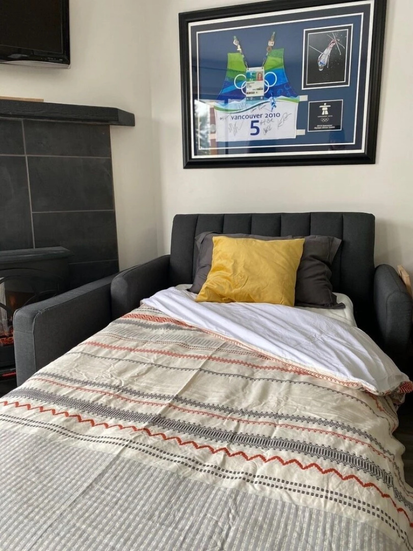 Olympians Ski Retreat 1 Bedroom Condo by Redawning