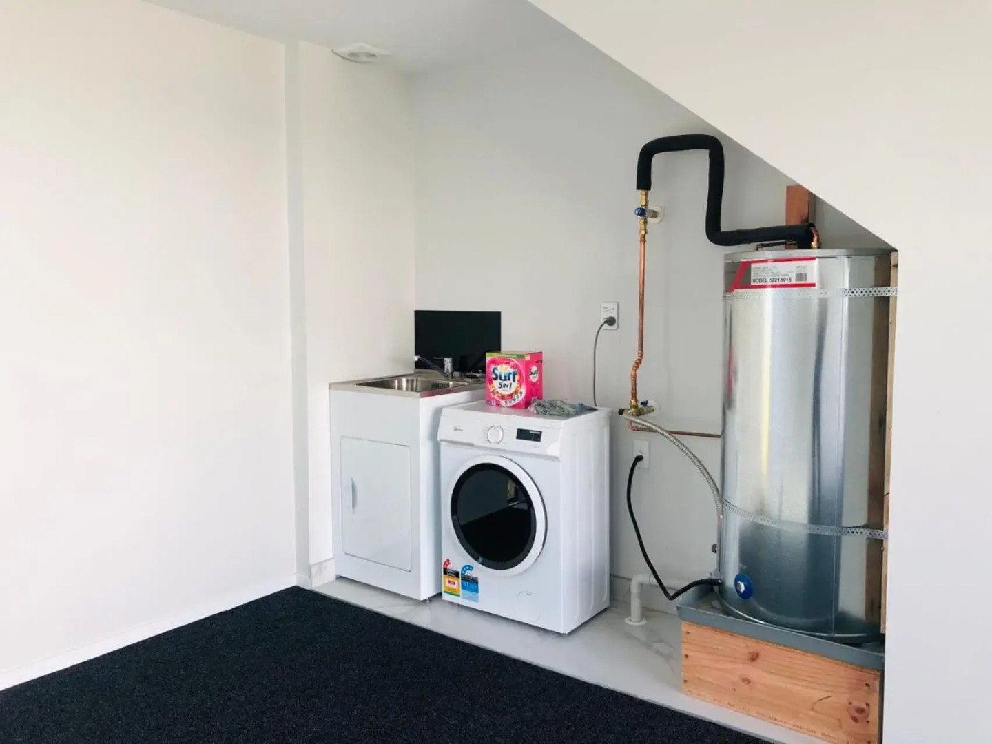 Modern & Luxurious Home 3