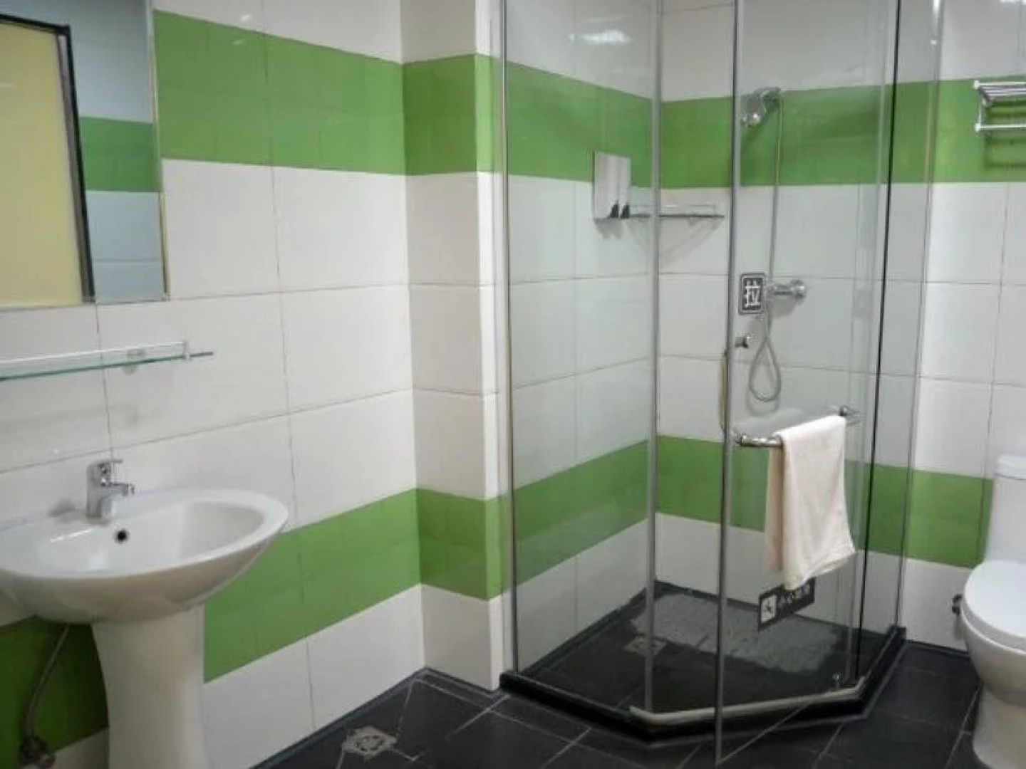 7 Days Inn Jinan Lixia District Zhengfu Branch